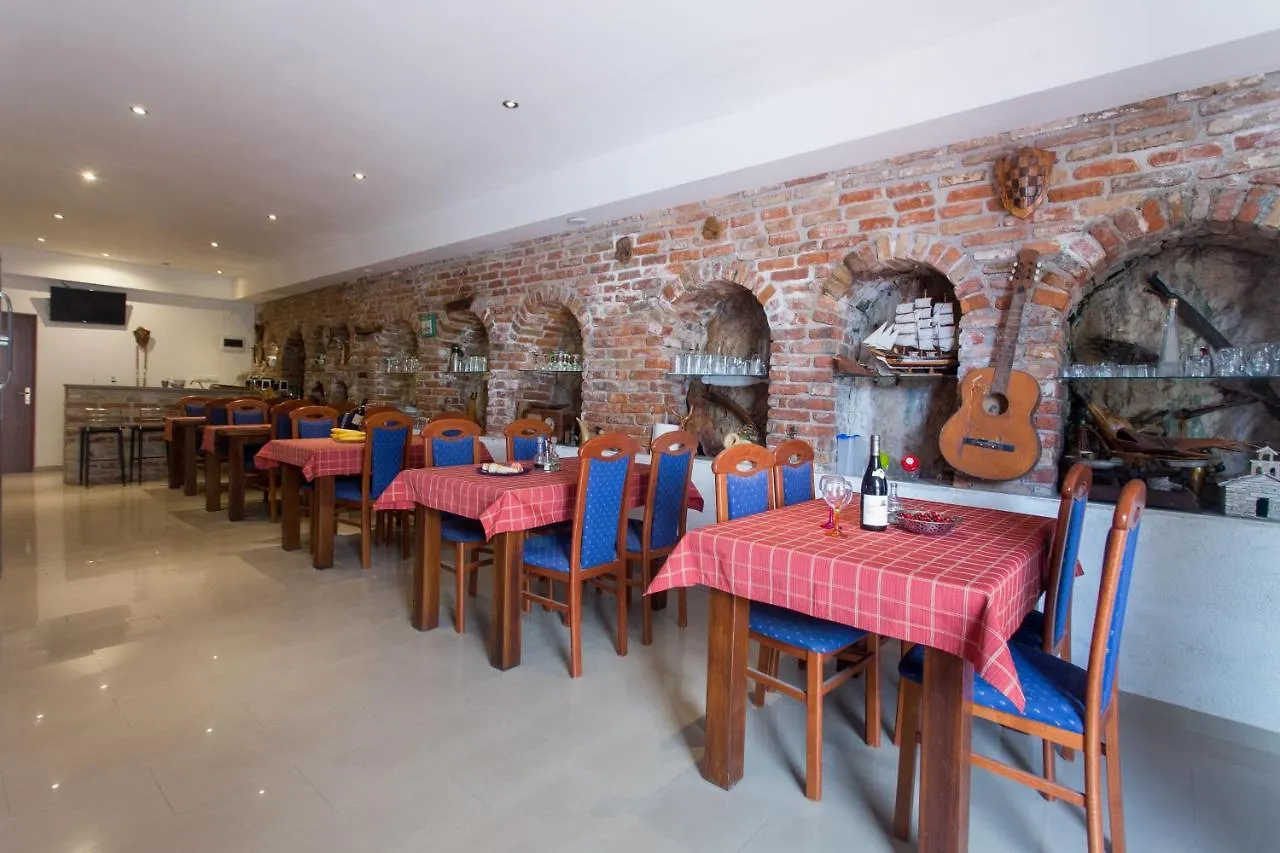 Apartments Alajbeg Trogir
